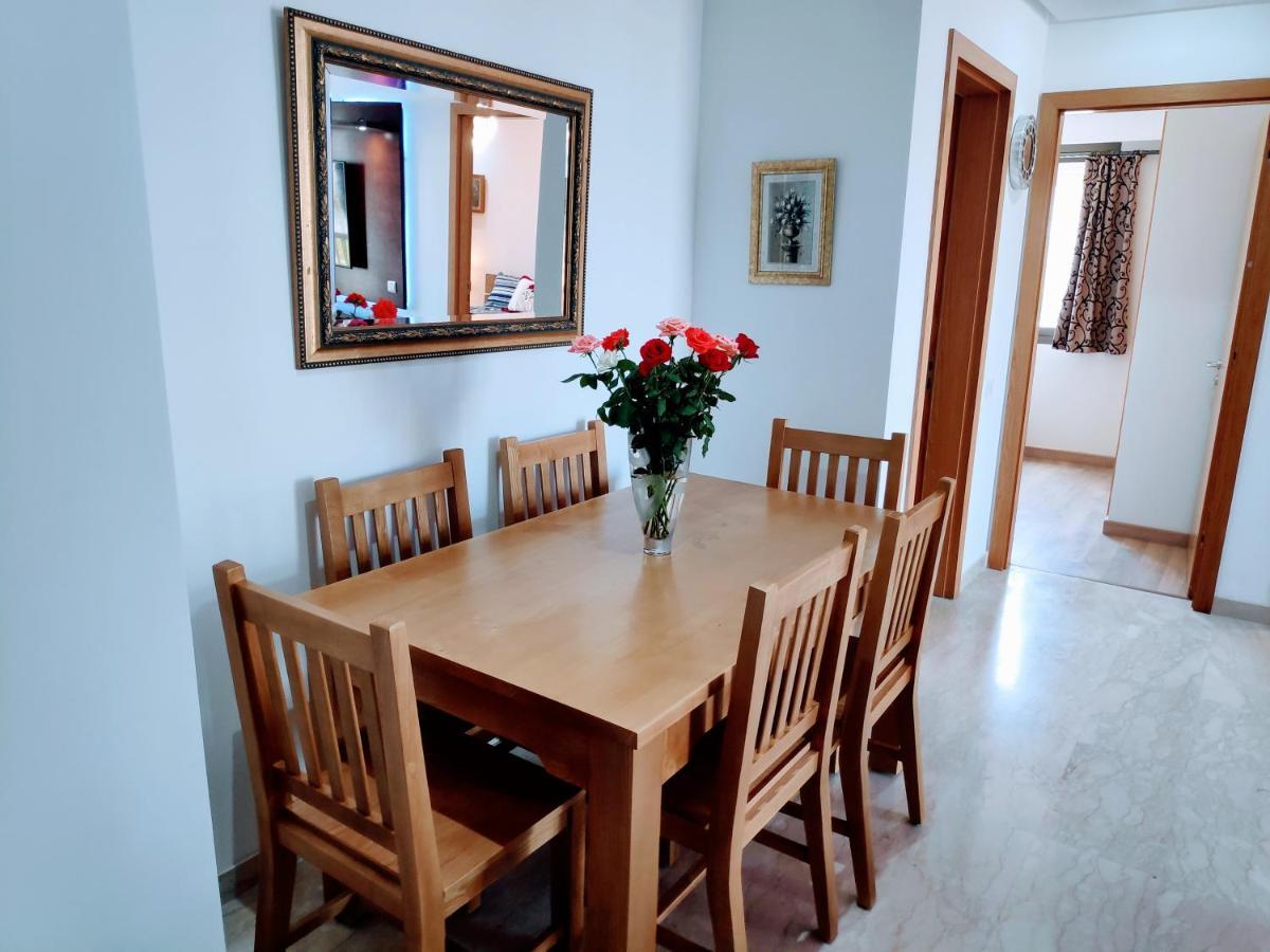 La Marina: Luxury Riverfront Apartment with Prime Location Sale Exterior photo